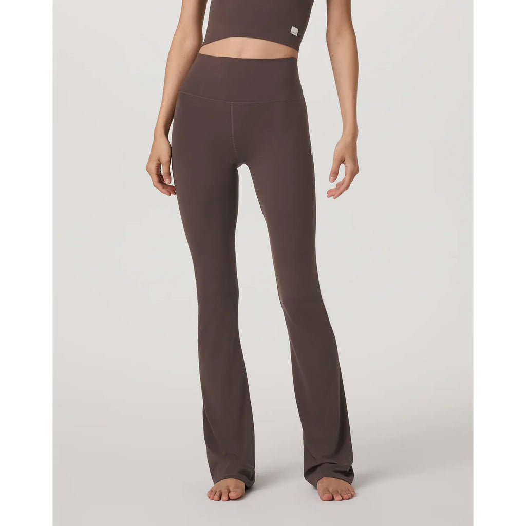 Vuori Women's AllTheFeels™ Slim Flare in Java