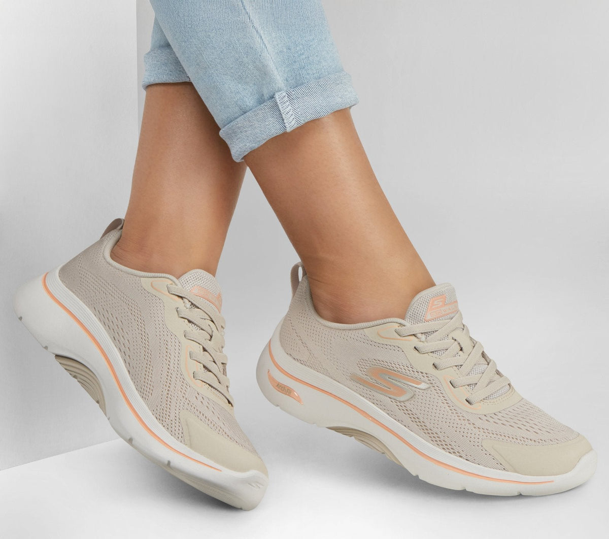 GO WALK Arch Fit 2.0 - Cassy