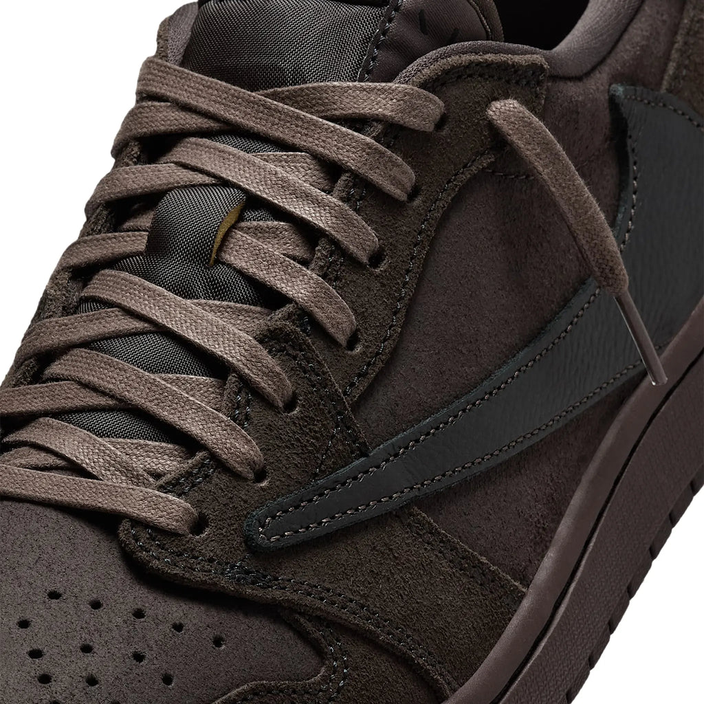 Travis Scott x Air Jordan 1 Low OG SP Velvet Brown Sneakers