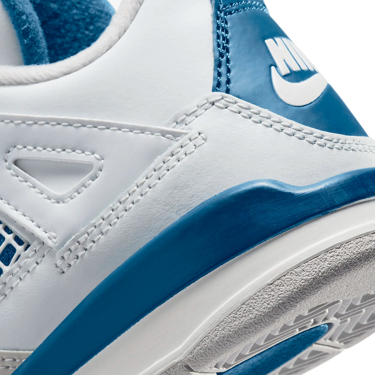 Air Jordan 4 Retro Military Blue (PS) Sneakers - White