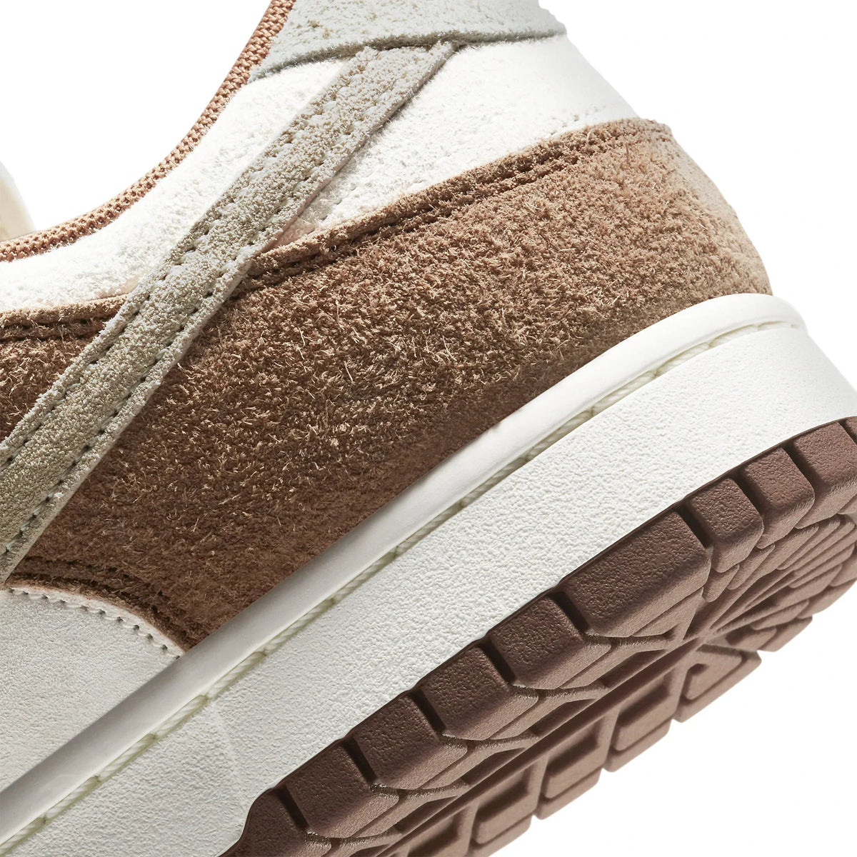 Nike Dunk Low Medium Curry Sneakers - Brown