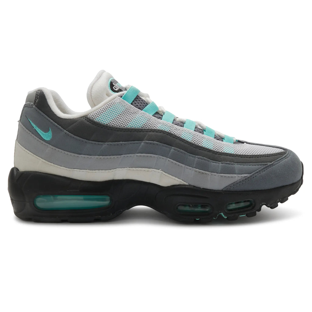 Preloved - Nike Air Max 95 Hyper Turquoise Sneakers