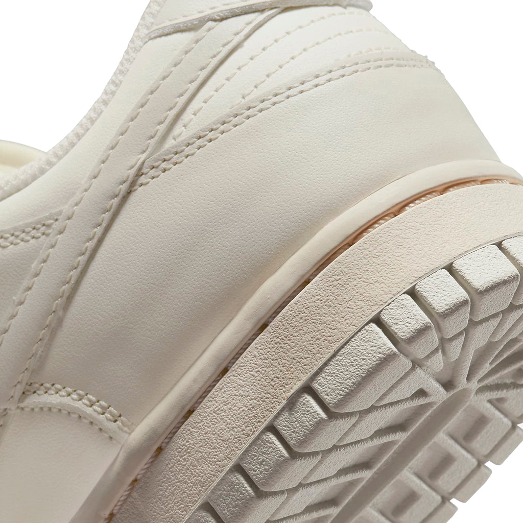 Nike Dunk Low Sail Light Bone - Women's Sneakers - Grey