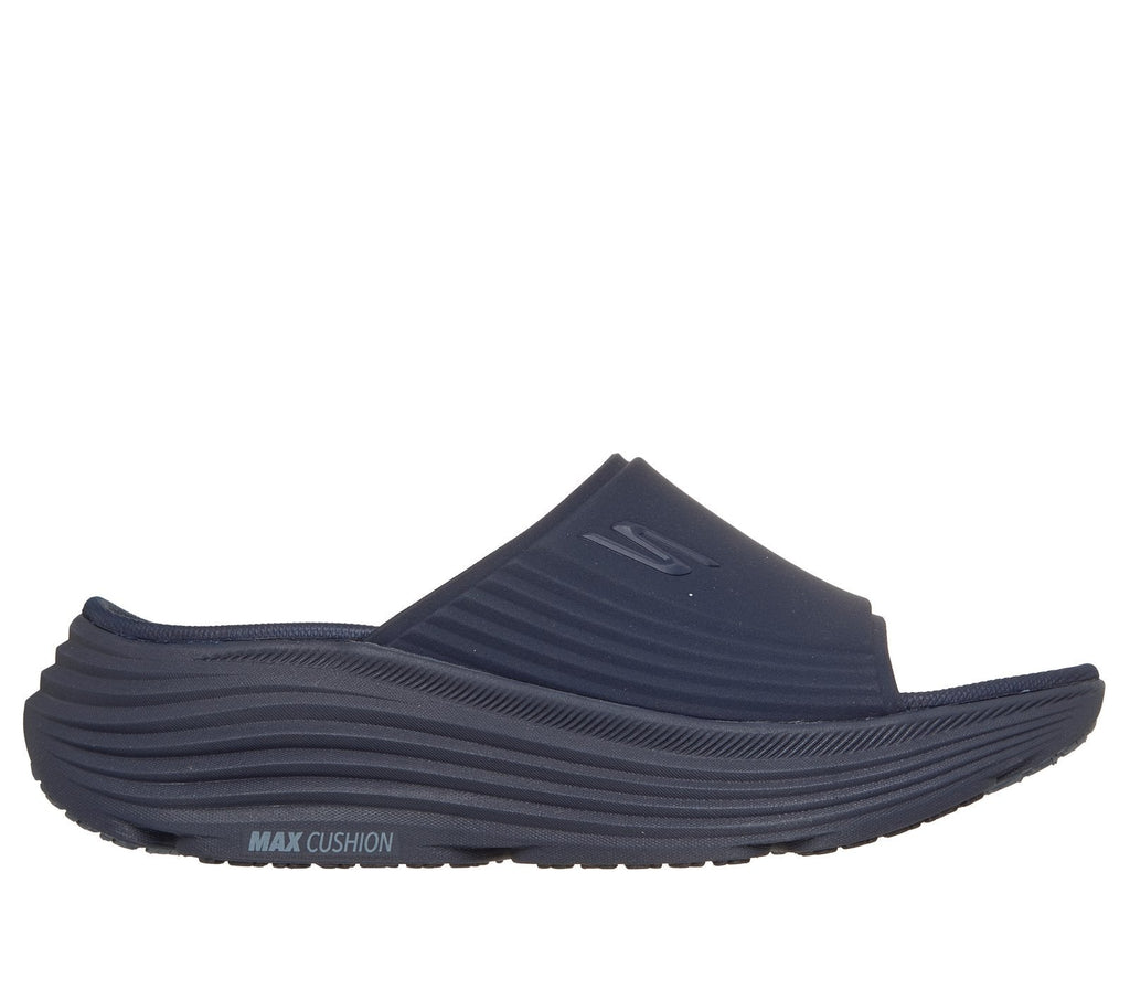 Max Cushioning Endeavour Sandal - Esmie, NAVY